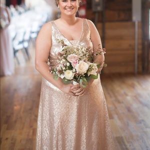 Lulu’s gold sequin Dress